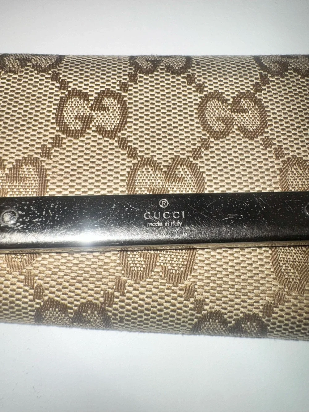 Gucci Brown & Beige Monogram Key Holder - Picture 7 of 7
